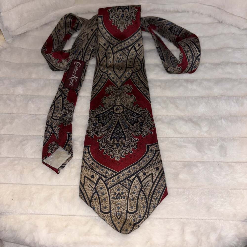 Vtg 90s Oscar de la Renta COUTURE Silk Tie Red Paisley Castner Knott Nashville - Picture 1 of 2